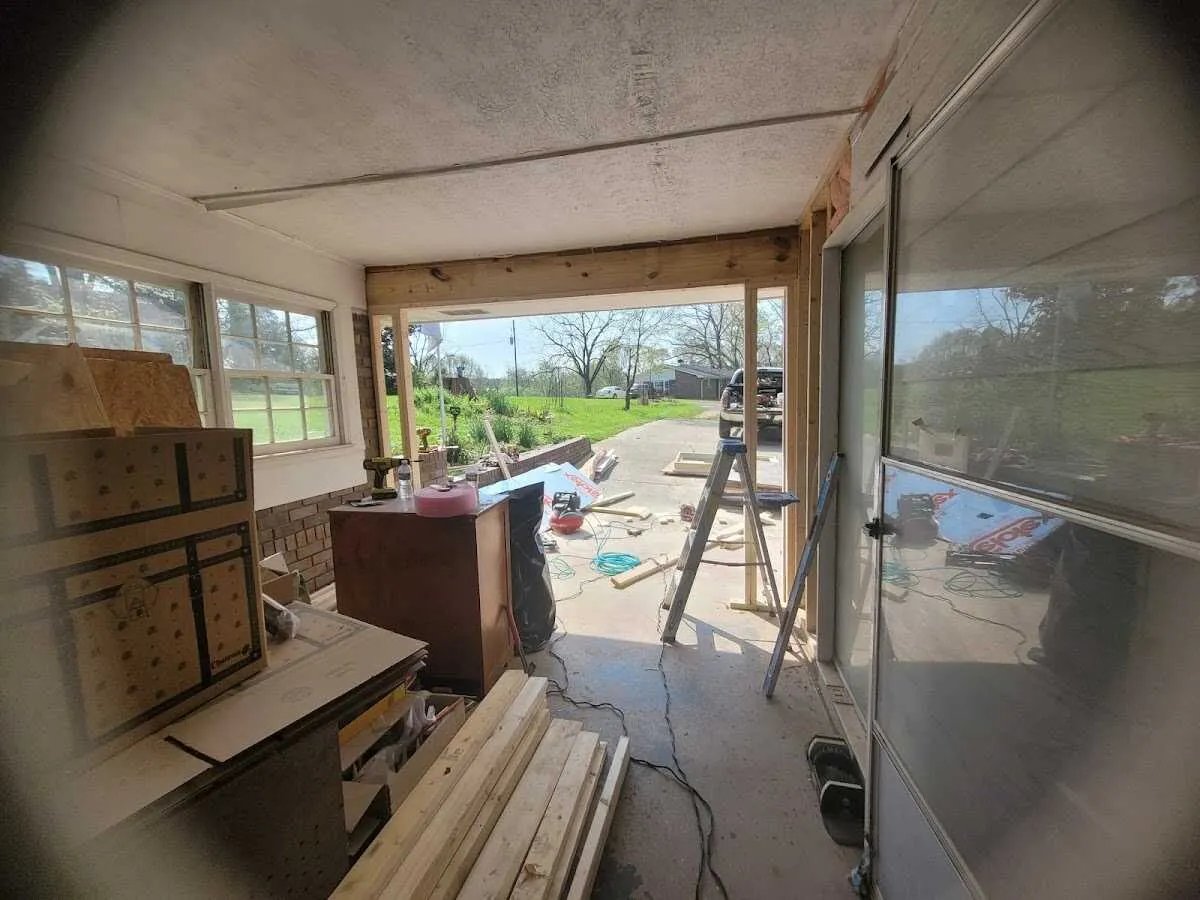 Air movers and dehumidifier for Drying & Dehumidification in Oxford